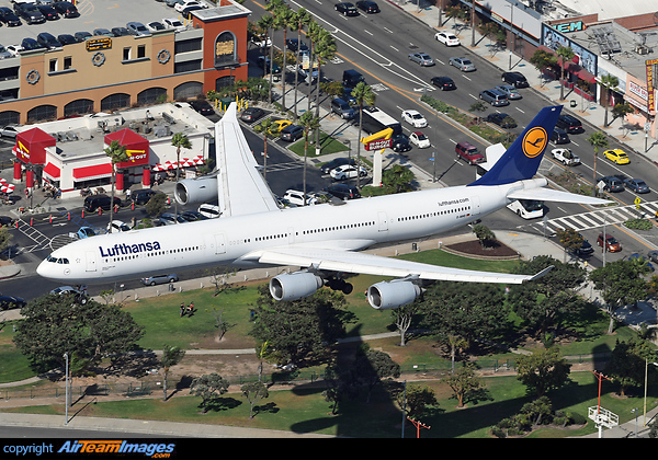 Airbus A340-642 Airbus A340-642