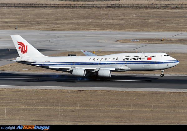 Boeing 747-89L Boeing 747-89L
