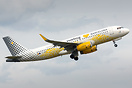 Special 'Vueling Loves Barcelona, 100 Million Customers' livery
