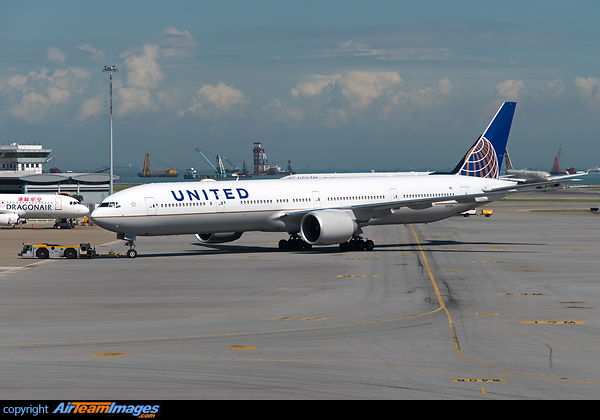 Boeing 777-322/ER Boeing 777-322/ER
