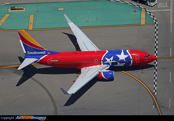 Special Tennessee One scheme Boeing 737-7H4