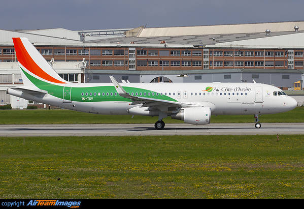 Airbus A320-214 Airbus A320-214