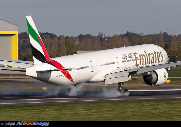 Emirates morning flight arriving into Birmingham Boeing 777-31H/ER