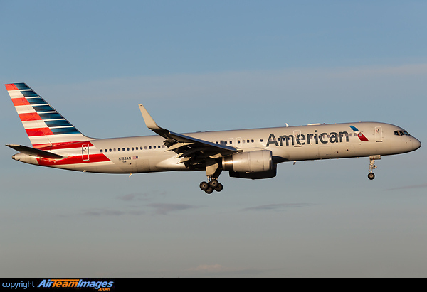 Boeing 757-223 Boeing 757-223