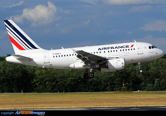 Airbus A318-111 Airbus A318-111