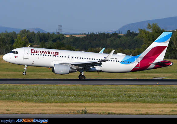 Airbus A320-214 Airbus A320-214