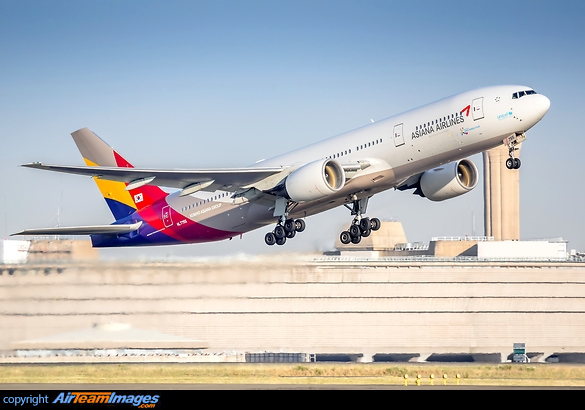 Boeing 777-28E/ER Boeing 777-28E/ER