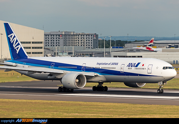 Boeing 777-381/ER Boeing 777-381/ER
