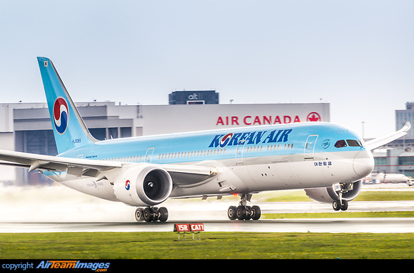 Boeing 787-9 Dreamliner Boeing 787-9 Dreamliner