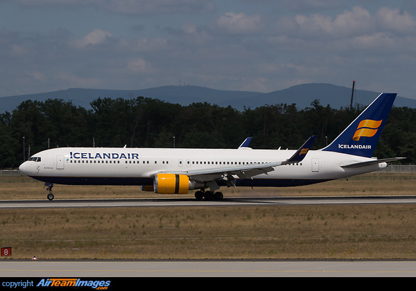 Boeing 767-319/ER Boeing 767-319/ER