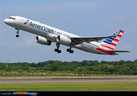 Boeing 757-223 Boeing 757-223