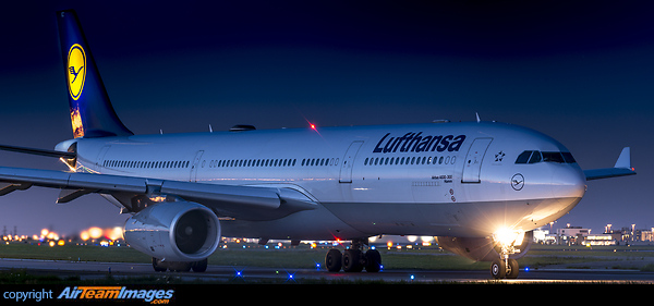 Airbus A330-343X Airbus A330-343X