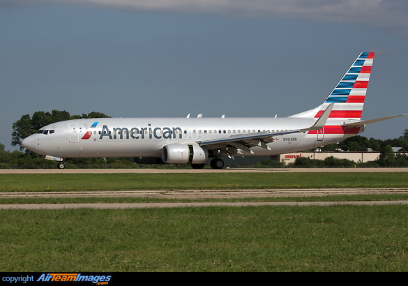 Boeing 737-823 Boeing 737-823