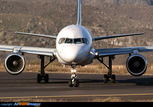 Boeing 757-256(PCF) Boeing 757-256(PCF)