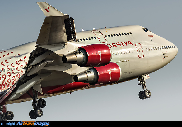 Boeing 747-446 Boeing 747-446