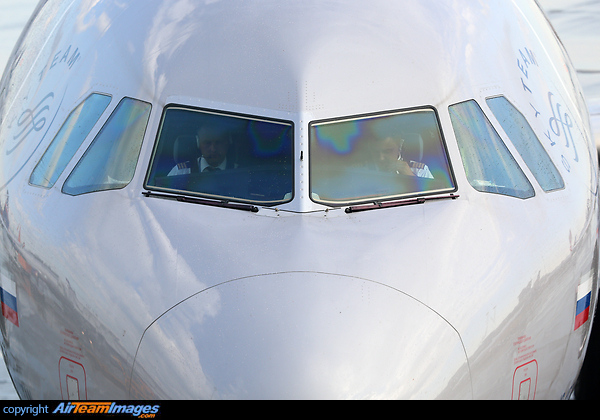Airbus A320-214 Airbus A320-214