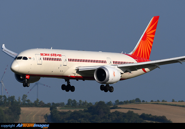 Boeing 787-8 Dreamliner Boeing 787-8 Dreamliner