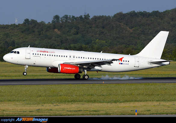 Airbus A320-232 Airbus A320-232