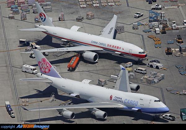 Boeing 747-409F/SCD Boeing 747-409F/SCD