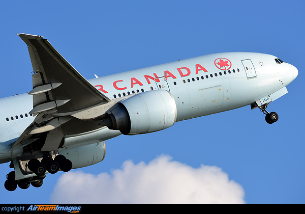Boeing 777-233/LR Boeing 777-233/LR