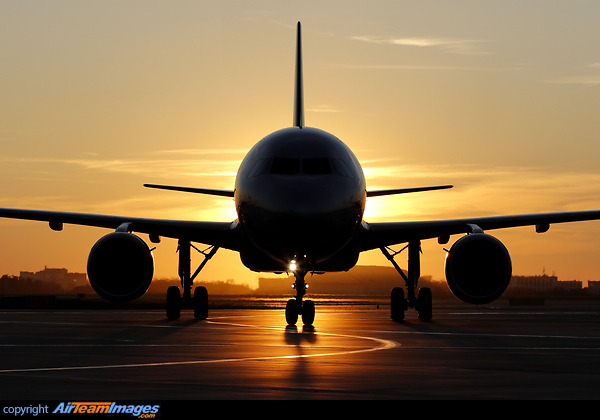 Airbus A320-214 Airbus A320-214