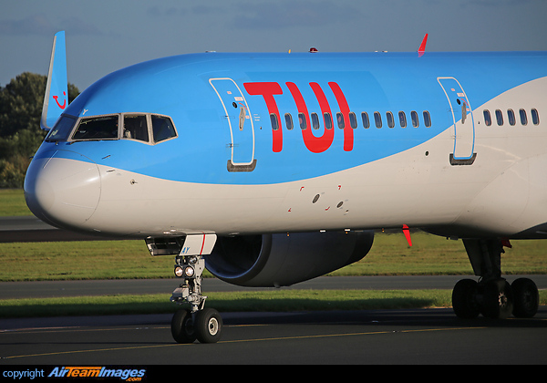 Boeing 757-204 Boeing 757-204