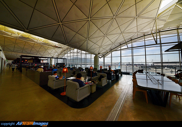 Qantas Hong Kong lounge Hong Kong Chek Lap Kok Airport
