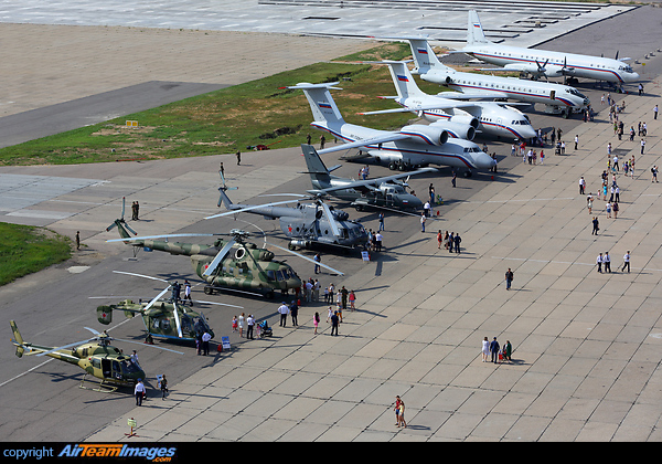 Ilyushin Il-18D Ilyushin Il-18D