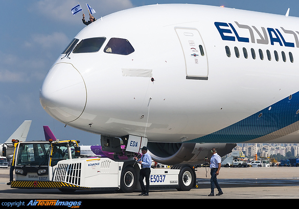 Boeing 787-9 Dreamliner Boeing 787-9 Dreamliner