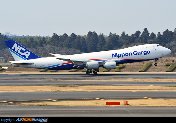 Boeing 747-8KZF/SCD Boeing 747-8KZF/SCD