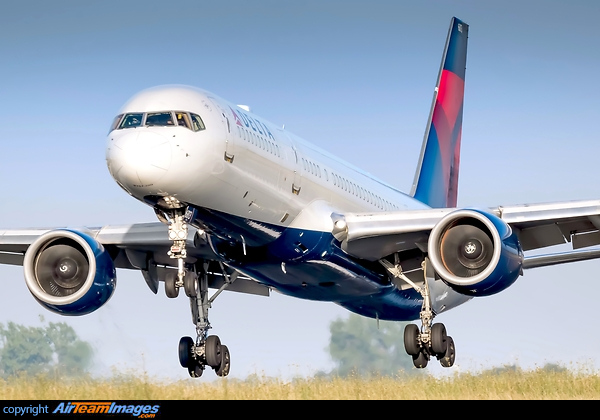 Boeing 757-231 Boeing 757-231