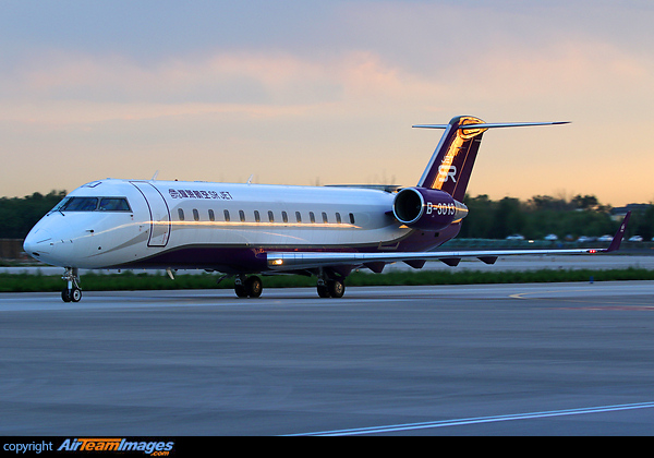 Bombardier Challenger 850 Bombardier Challenger 850