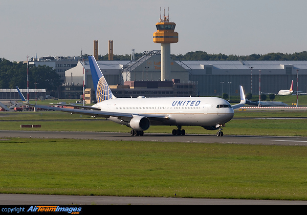 Boeing 767-322/ER Boeing 767-322/ER