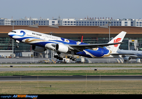 Boeing 777-2J6 Boeing 777-2J6