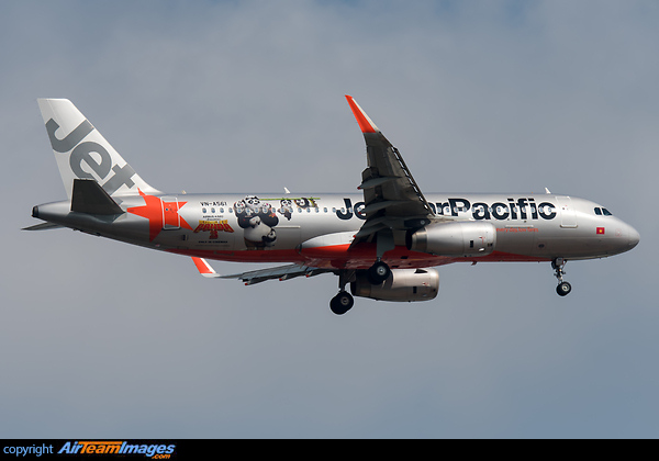 Airbus A320-232 Airbus A320-232