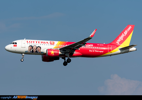Airbus A320-214 Airbus A320-214