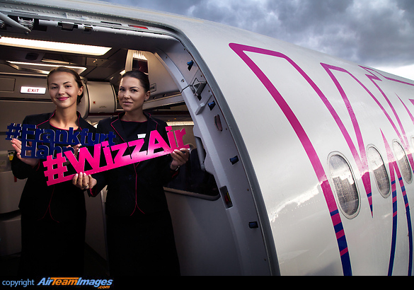 Airbus A320-232 Airbus A320-232