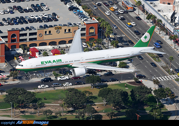 Boeing 777-35E/ER Boeing 777-35E/ER