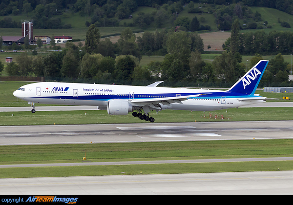 Boeing 777-381/ER Boeing 777-381/ER