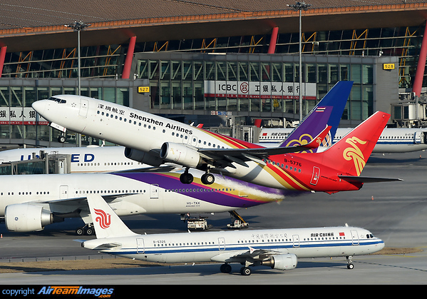 Boeing 737-87L Boeing 737-87L
