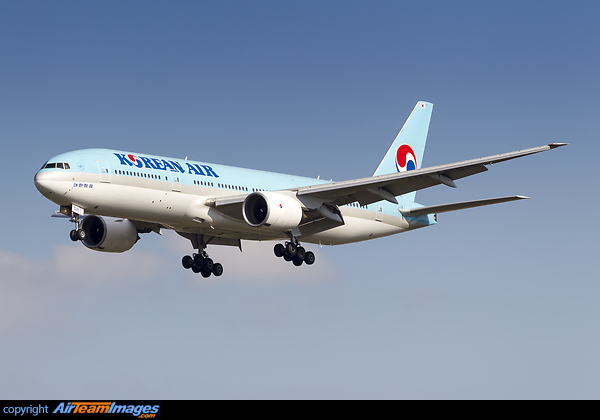 Boeing 777-2B5/ER Boeing 777-2B5/ER