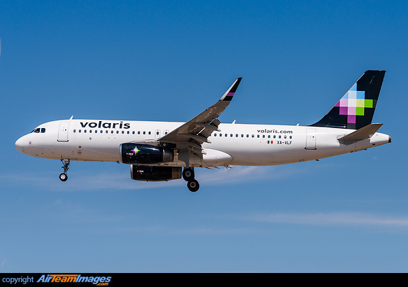Airbus A320-233 Airbus A320-233