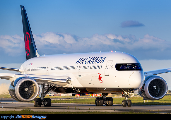 Boeing 787-9 Dreamliner Boeing 787-9 Dreamliner