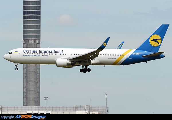 Boeing 767-322/ER Boeing 767-322/ER