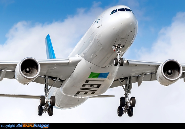 Airbus A330-202 Airbus A330-202