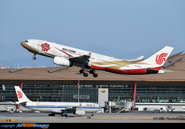 Airbus A330-243 Airbus A330-243