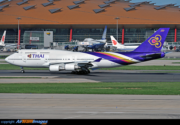Boeing 747-4D7 Boeing 747-4D7