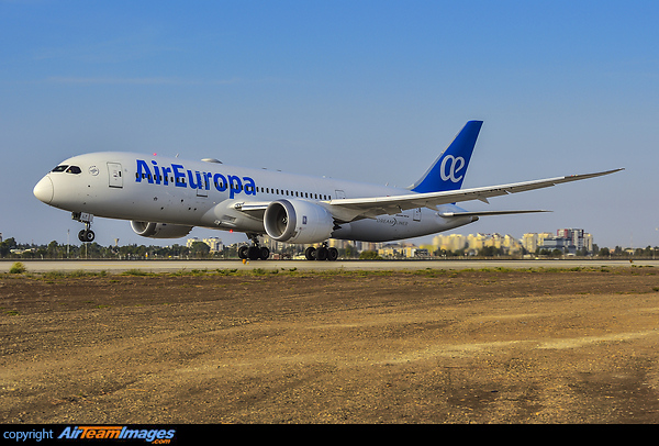 Boeing 787-8 Dreamliner Boeing 787-8 Dreamliner