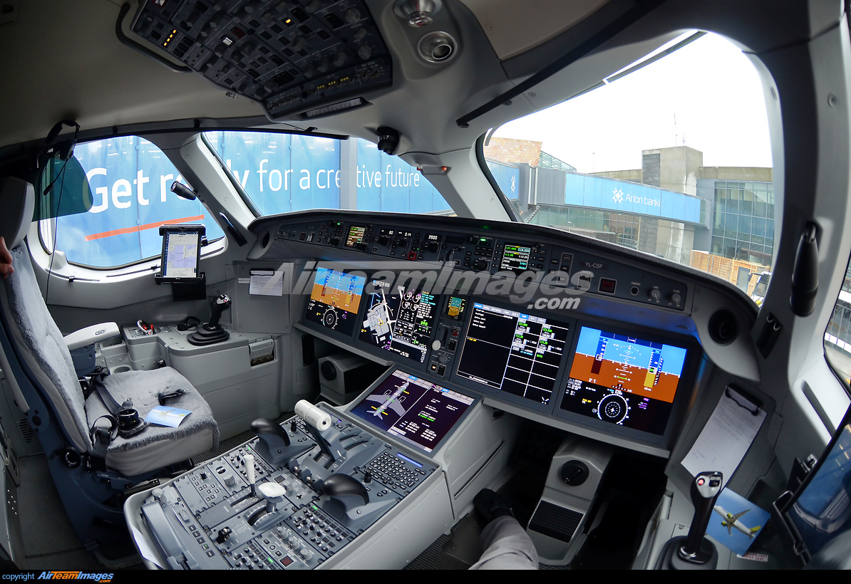 Airbus a220 300 large preview airteamimages
