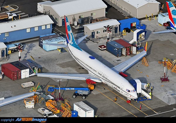 Boeing 737-8 MAX Boeing 737-8 MAX